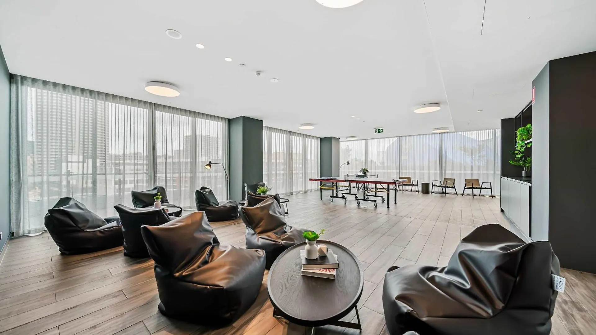 Luxurious 1 Bedroom Perth Cbd 0*,