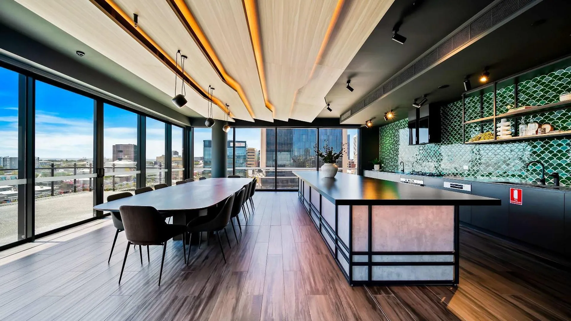 Luxurious 1 Bedroom Perth Cbd 0*,  Australia